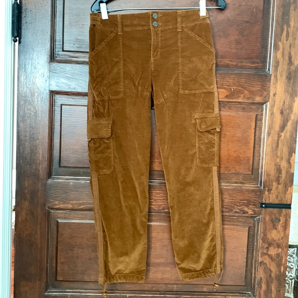 Fine-wale crop corduroys